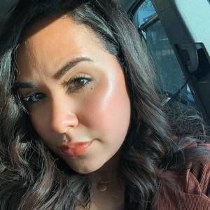 Meet your Posher, Hillary